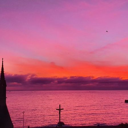 Le Phare De La Croix Pleine Vue Mer Centre Ville Concarneau Kültér fotó