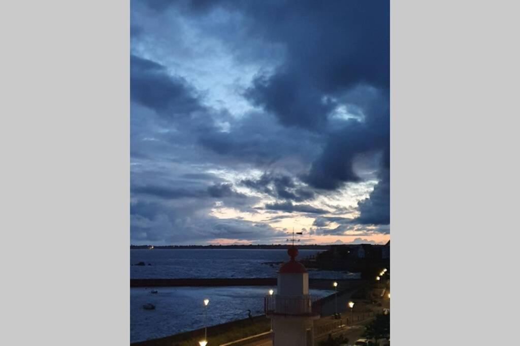 Le Phare De La Croix Pleine Vue Mer Centre Ville Concarneau Kültér fotó